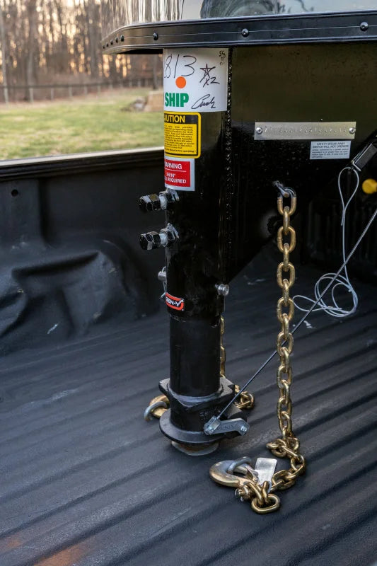 Gen-Y Viking 4in Round Tube Gooseneck Static Hitch w/SnapLatch 2-5/16in Coupler 8.5K TW 30K - Side View
