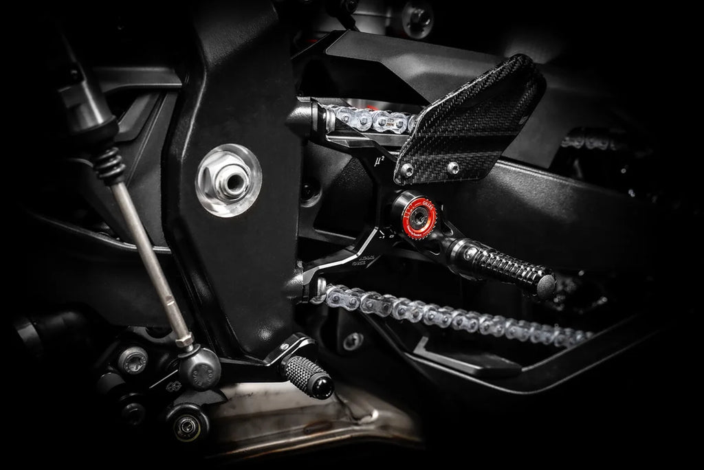 Gilles Tooling MUE2 Rearset - Black - BMW - Side View