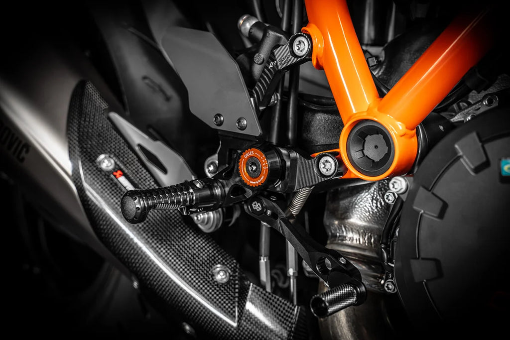 Gilles Tooling MUE2 Rearset - Black - KTM - Side View