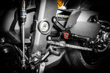 Load image into Gallery viewer, Gilles Tooling MUE2 Rearset - Black - Triumph - Back View