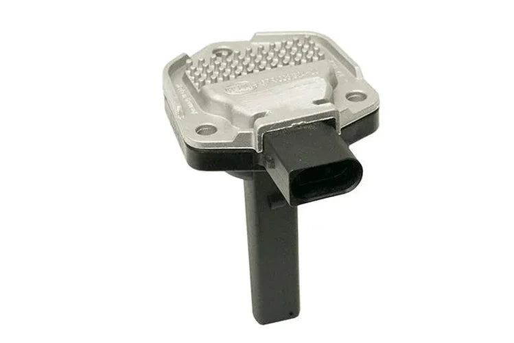 Hella Engine Oil Level Sensor 008324101 fits 2012-2016 BMW X1 / Z4 - Detail View