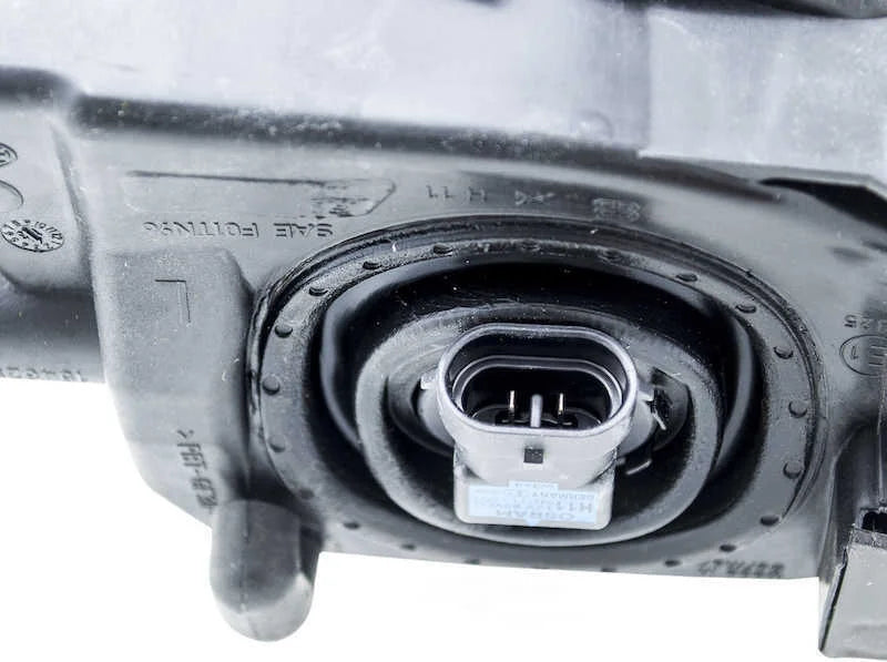 Hella Fog Light 008275031 fits 2003-2004 Mercedes-Benz E320 / 2003-2004 Mercedes-Benz E500 - Additional View 7