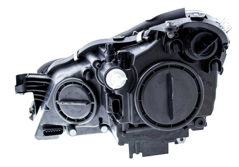 Hella Headlight Assembly 008821061 fits 2006 Mercedes-Benz CLS500 / 2006 Mercedes-Benz CLS55 Amg / 2007-2011 Mercedes-Benz...