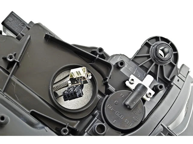 Hella Headlight Assembly 010740351 fits 2015-2017 Audi A3 / 2015-2017 Audi A3 Quattro - Additional View 5