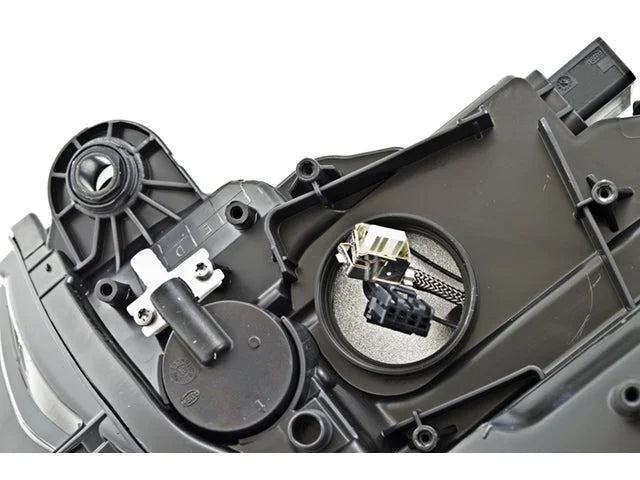Hella Headlight Assembly 010740361 fits 2015-2017 Audi A3 / 2015-2017 Audi A3 Quattro - Additional View 5