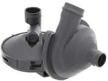 Load image into Gallery viewer, Hengst Crankcase Vent Valve fits 1998-2006 BMW 323Ci / 1998-2006 BMW 323i / 1998-2006 BMW 325Ci / 1998-2006 BMW 325i / 199...