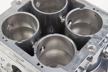 Load image into Gallery viewer, Holley 1250 CFM - 4500 - Mechanical Secondaries - Shiny - Gasoline - Additional View 9