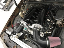 Load image into Gallery viewer, Holley Sniper EFI Sniper EFI Fabricated Intake Manifold Dual Plenum 102mm, Rail Kit - Installation View