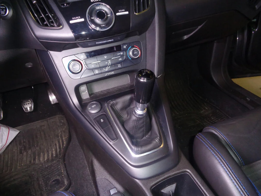 Hurst2013-18 Ford Focus ST 2.0L Turbo Engine with 6-speed Manual Transmission3916038 - Installation View