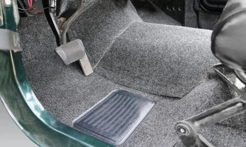 Husky Liners 76-95 Jeep Wrangler/CJ7 (Incl. Heat Shields) Guardian Comfort Jeep Liner - Installation View