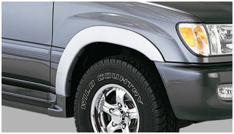 Husky Liners OE Style Fender Flares - 4pc fits 1998-2007 Toyota Land Cruiser - Installation View