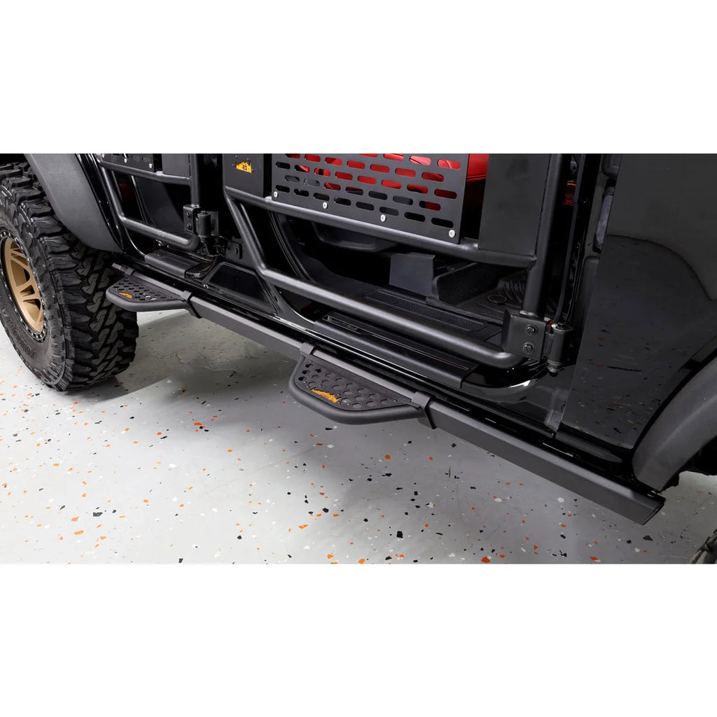 IAG Performance IAG V1 EZ-Step Add-on for 2021+ Ford Bronco 4 Door - Orange Logo IAG-BDY-F2222OR - Installation View