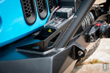 Load image into Gallery viewer, ICON 07-18 Jeep Wrangler JK Pro Series Front Bumper Rec Winch Mount w/Bar/Tabs - Installation View