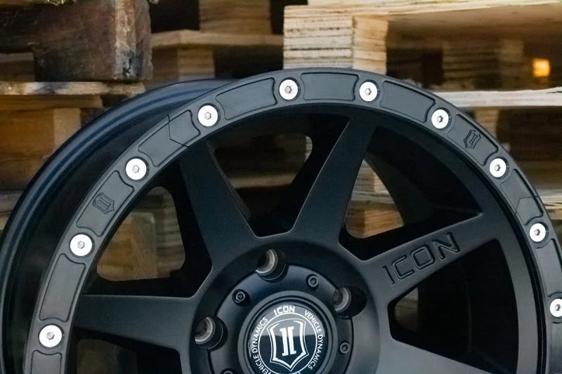 ICON 17in Compression/Alpha/Rebound Wheel Rock Ring Kit (20 Bolt) - Back View