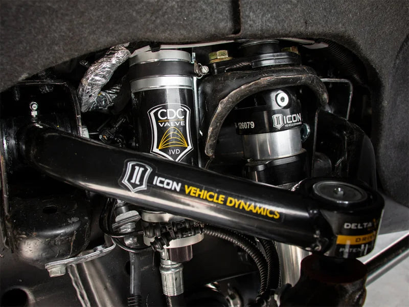 ICON 2020+ GM HD 0-2in 2.5 Series CDCV Shock System w/Tube UCA - Side View