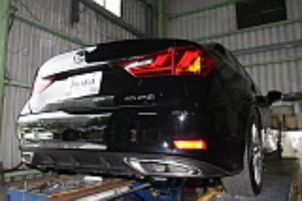 Invidia 12+ Lexus GS350 Q300 Axle-Back Exhaust - Side View