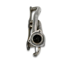 Load image into Gallery viewer, JBA 96-00 GM Truck 5.0L/5.7L SBC w/o A.I.R. 1-1/2in Primary Raw 409SS Cat4Ward Header - Installation View
