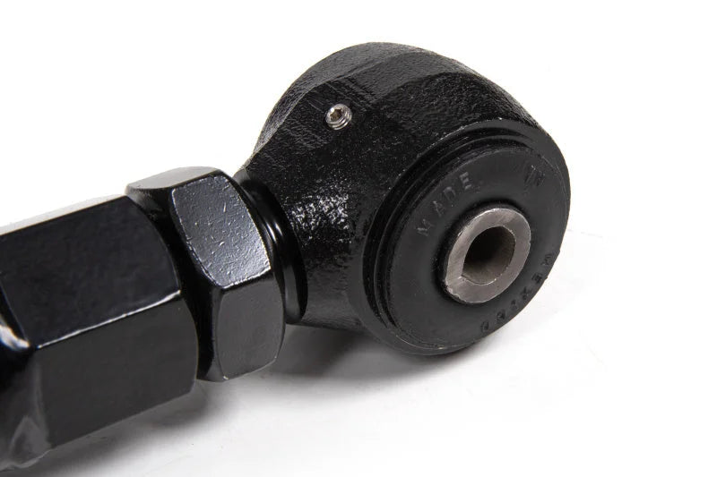 JKS Manufacturing 07-18 Jeep Wrangler JL Adjustable Front Upper Control Arm - Rubber - Detail View