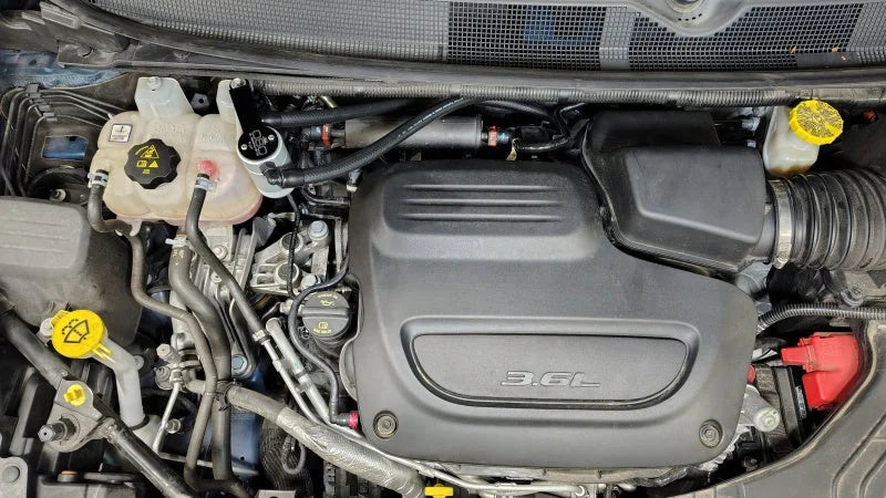 J&L 17-25 Chrysler Pacifica/20-25 Chrysler Voyager Oil Separator PCV Side - Clear Anodized - Side View