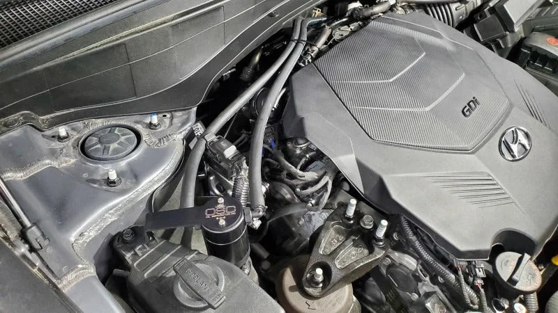 J&L 20-25 Hyundai Palisade / Kia Telluride 3.8L Oil Separator 3.0 Passenger Side - Black Anodize - Side View