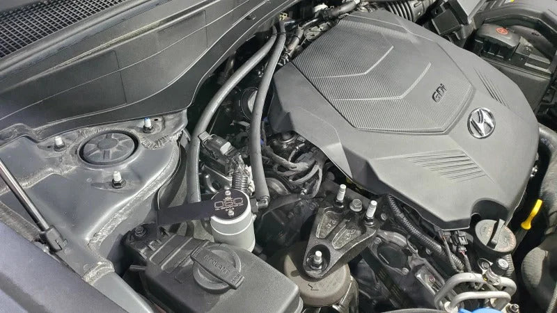 J&L 20-25 Hyundai Palisade / Kia Telluride 3.8L Oil Separator 3.0 Passenger Side - Clear Anodize - Detail View