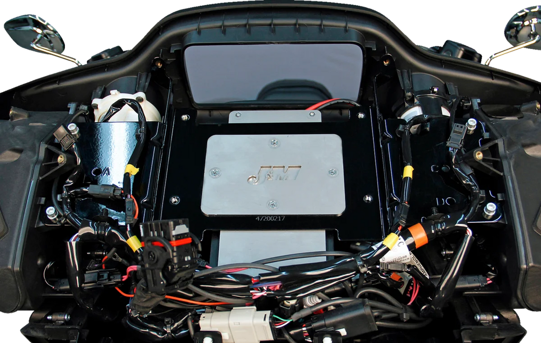 J&M Stage6 Amplifier Kit - 4-Channel - '15-'23 CVO RG JMA6-1000HR15ULCVO - Side View