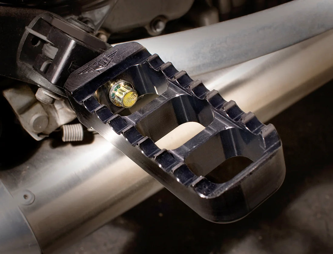 Joker Machine Footpeg - Serrated - Narrow - Black 08-61-4B - Side View