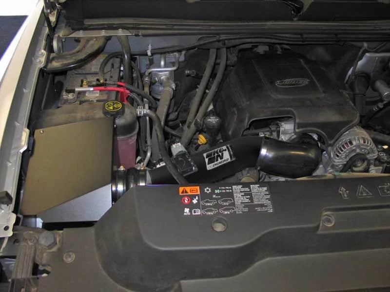 K&N 11-12 Chevy Silverado 2500/3500 HD / 11-12 GMC Sierra 2500/3500 HD High-Flow Perf Intake Kit - Side View