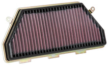 Load image into Gallery viewer, K&amp;N 17-18 Honda CBR1000RR 999 Replacement Air Filter - Installation View