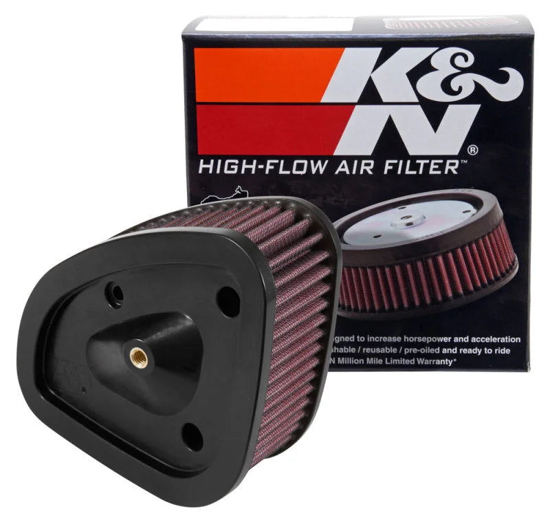 K&N 2017 Harley Davidson FLHR Road King Replacement Air Filter - Installation View