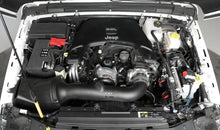 Load image into Gallery viewer, K&amp;N 2018 Jeep Wrangler JL V6-3.6L F/I AirCharger Performance Intake - Installation View