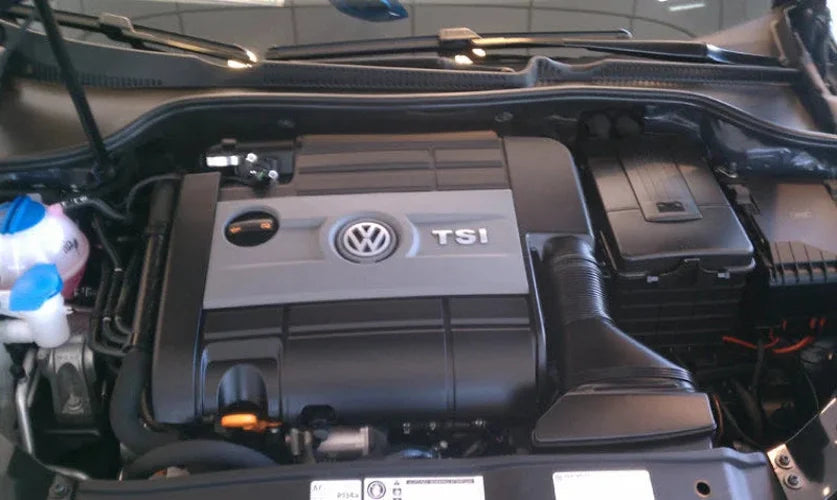 K&N 05-09 VW Passat / 06-08 GTI / 04-08 Audi A3 2.0L-L4 Drop In Air Filter - Side View