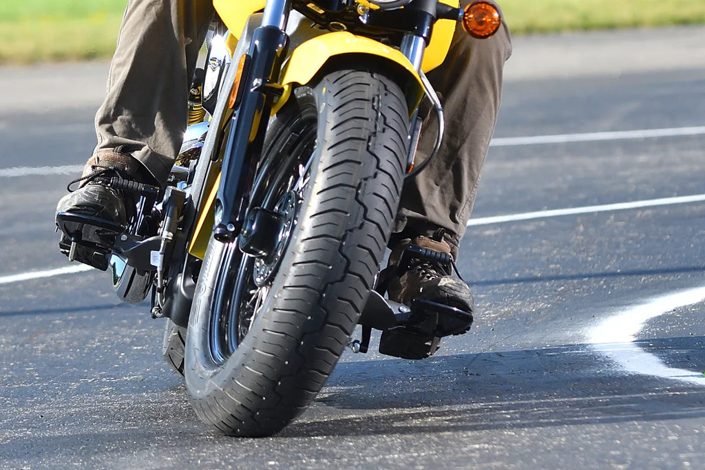 Kenda Tire - K673 Kruz - Front - 120/90-18 - 71H 046731812C1 - Side View