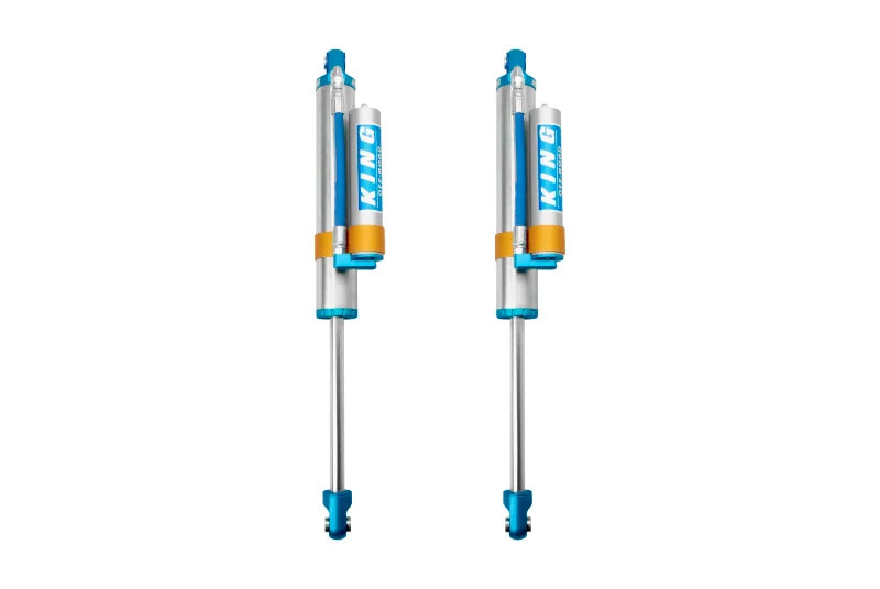 King Shocks 2005+ Ford F-250/F-350 4WD Rear 2.5 Dia Piggy Hose Reservoir Shock (Pair) - Side View
