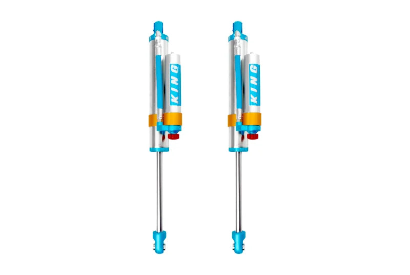 King Shocks 2005+ Ford F-250/F-350 4WD Rear 2.5 Dia Piggy Hose Reservoir Shock w/Adjuster (Pair) - Main Product View