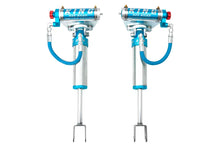 Load image into Gallery viewer, King Shocks 2011+ Chevrolet Silverado 2500/3500/HD Front 2.5 Dia Remote Res Shock w/Adjuster (Pair) - Main Product View