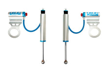 Load image into Gallery viewer, King Shocks 2014+ Ram 2500 4WD Front 2.5 Dia Piggy Hose Shock w/Adjuster (Pair)