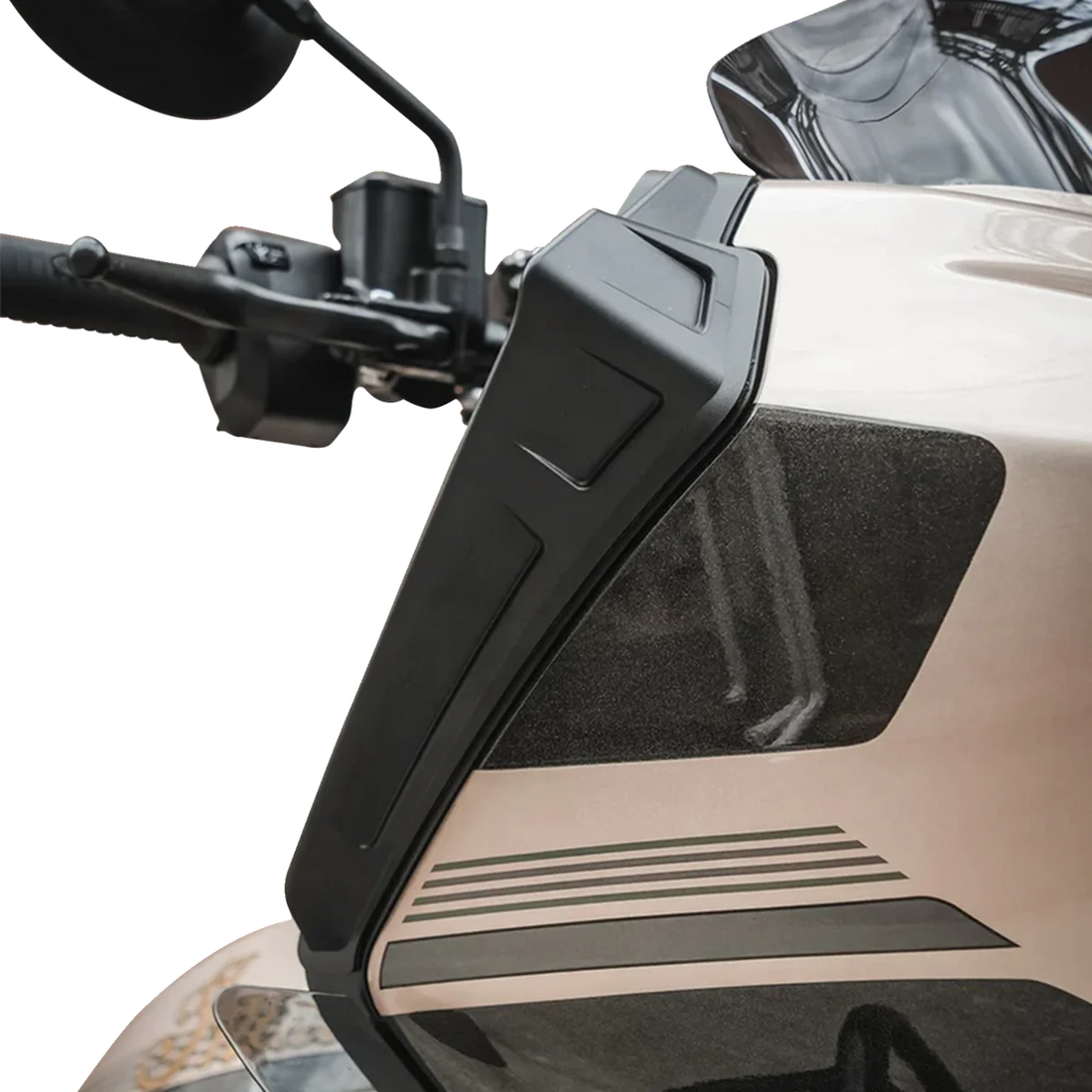Klock Werks Flare™ Wings - Indian KWS-04-0580 - Installation View