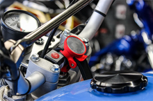 Load image into Gallery viewer, Klock Werks Handlebar Mount - iOmount™ - Nomad - Black KWD-NOMAD - Back View