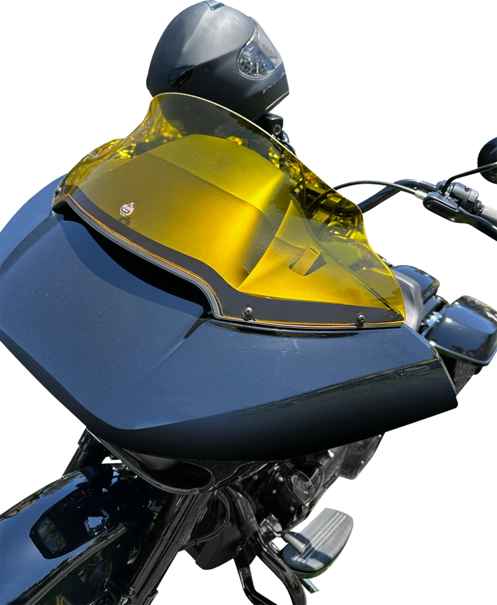 Klock Werks Kolor Flare™ Sport Windshield - 9" - Yellow - FLTR KWW-01-0669 - Installation View