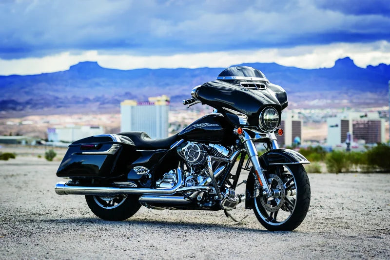 Kuryakyn Coolant Pump Cover 14-16 Touring Models Chrome - Installation View