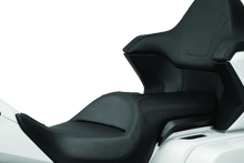 Load image into Gallery viewer, Kuryakyn Driver Backrest 18-20 Honda GL1800 - Installation View