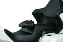 Load image into Gallery viewer, Kuryakyn Driver Backrest 18-20 Honda GL1800 - Additional View 6