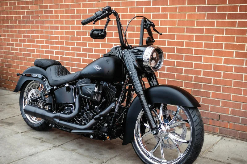 Kuryakyn Heavy Industry Grips Throttle-By-Wire Black - Side View