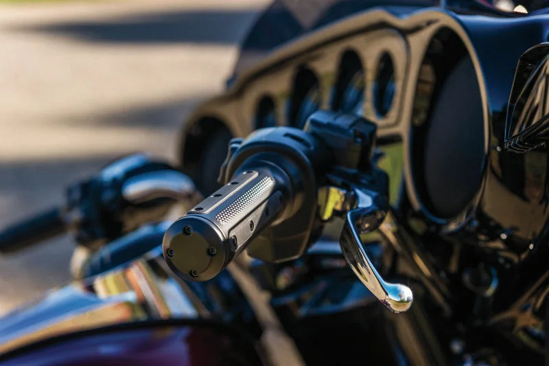 Kuryakyn Heavy Industry Grips Throttle-By-Wire Black - Installation View