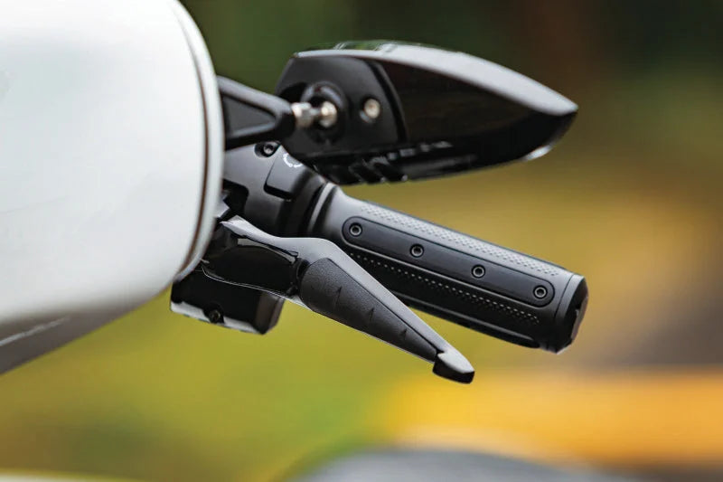 Kuryakyn Heavy Industry Grips Throttle-By-Wire Chrome - Detail View