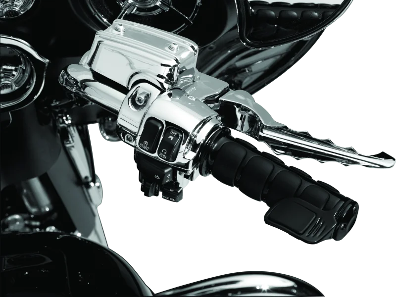 Kuryakyn ISO Grips Throttle-By -Wire Black - Installation View
