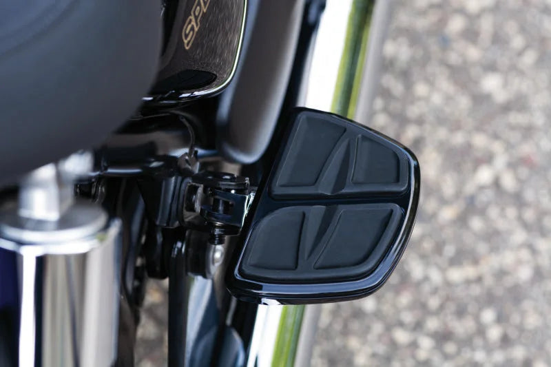 Kuryakyn Kinetic Mini Boards Without Adapter Black - Installation View
