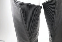 Load image into Gallery viewer, Kuryakyn Leather By River Road Plains Leather Chaps Black - Large - Additional View 13