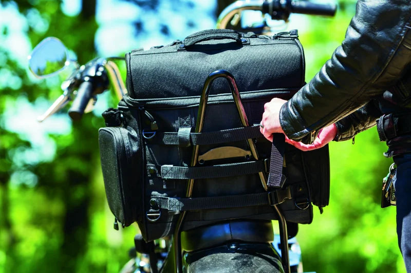 Kuryakyn Momentum Vagabond Bag - Side View